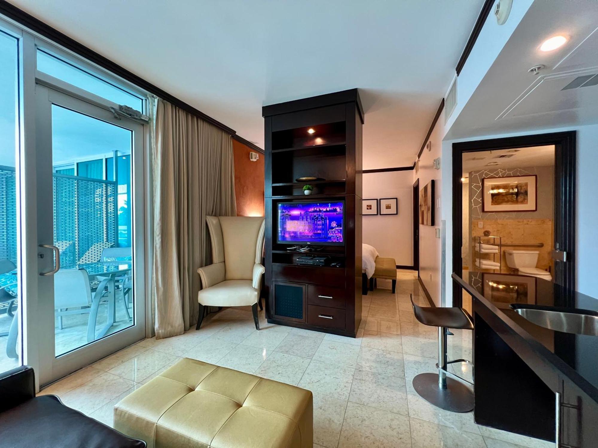 Boutique Suites 3 Min Walk To Beach Miami Beach Bagian luar foto