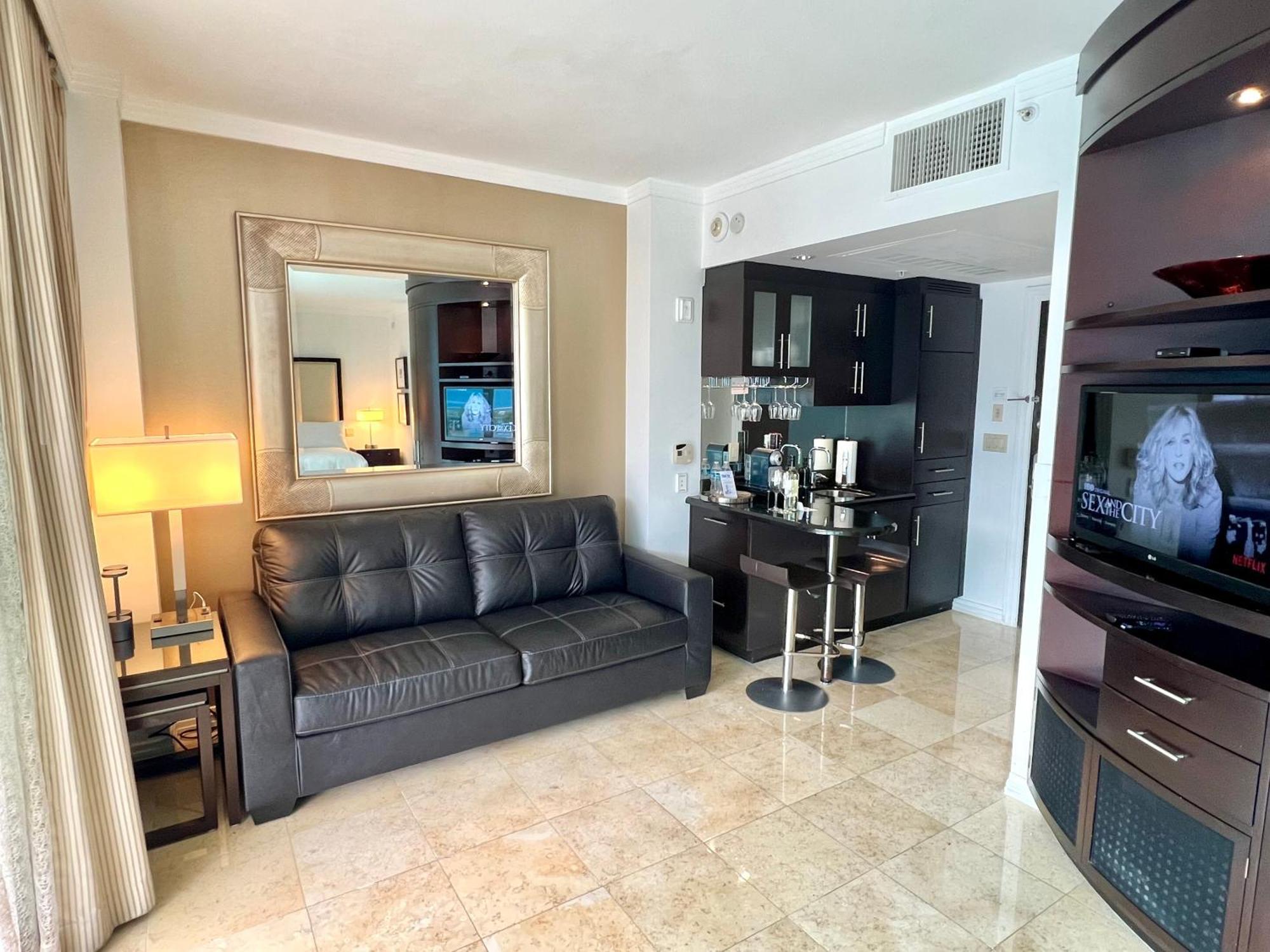 Boutique Suites 3 Min Walk To Beach Miami Beach Bagian luar foto