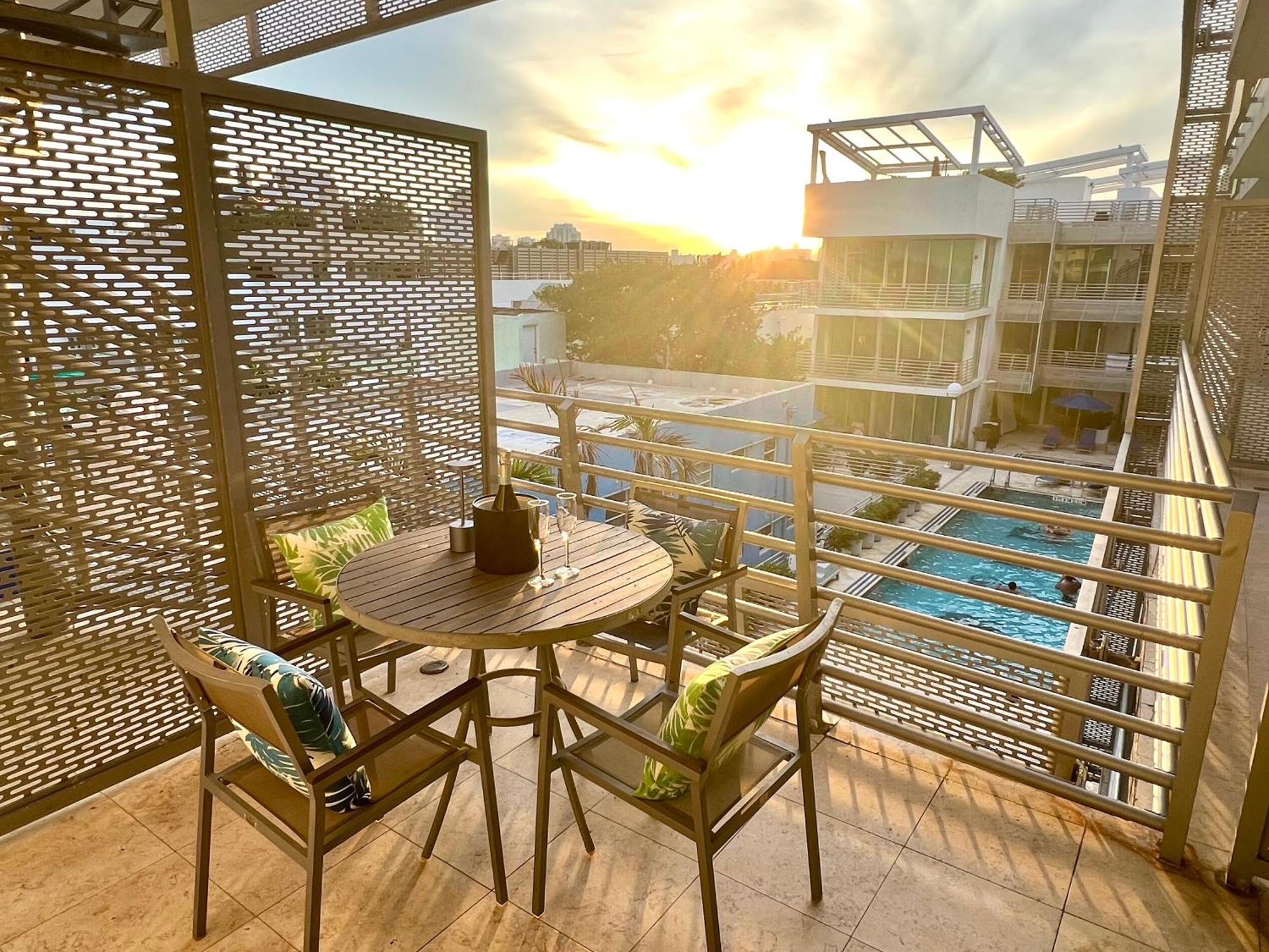 Boutique Suites 3 Min Walk To Beach Miami Beach Bagian luar foto